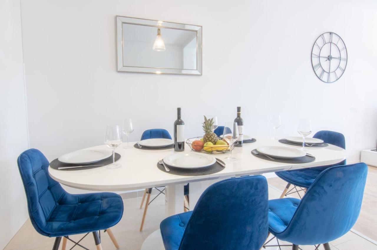 Apartment Cvita Free Beach Parking Makarska Exteriör bild